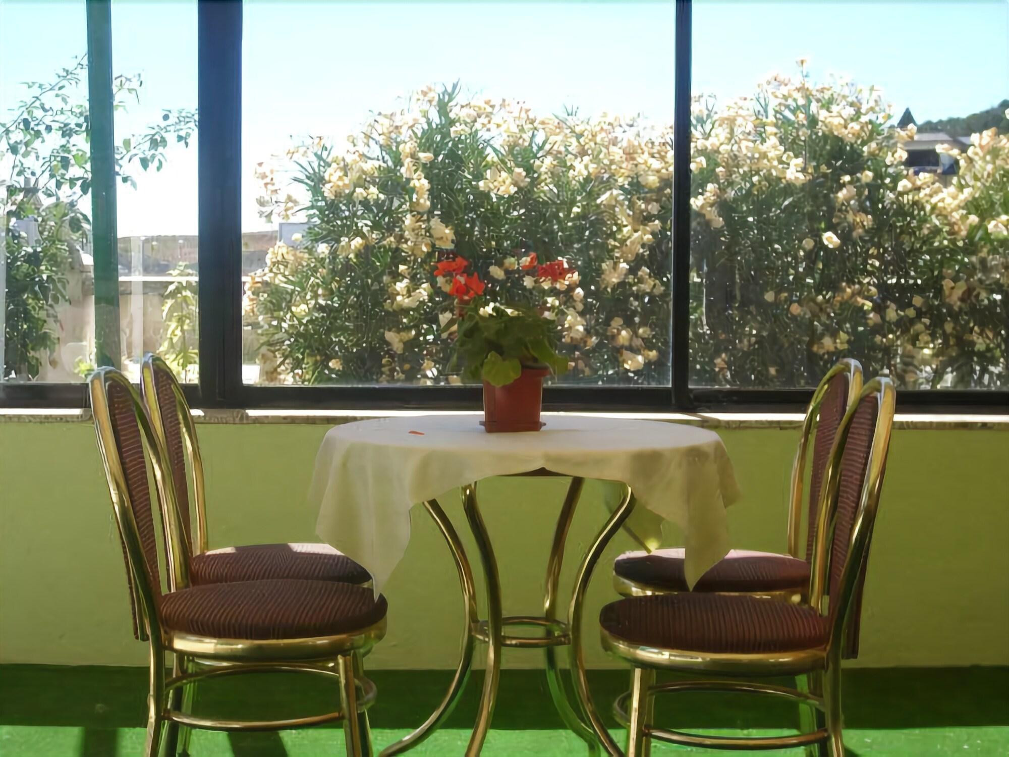 Hotel Escuela San Cristobal 17/23