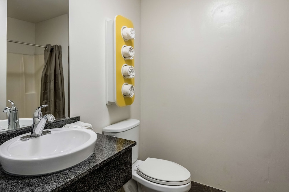 Studio 6 Extended Stay - Savannah, GA 49/52