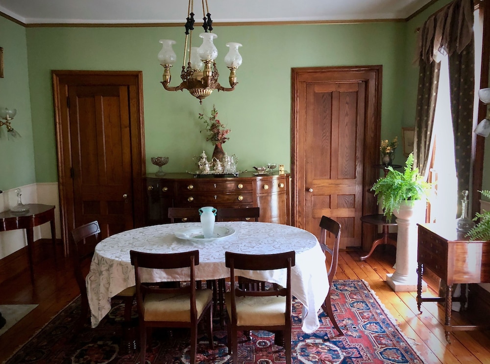 Oakcliff Bed and Breakfast 25/42