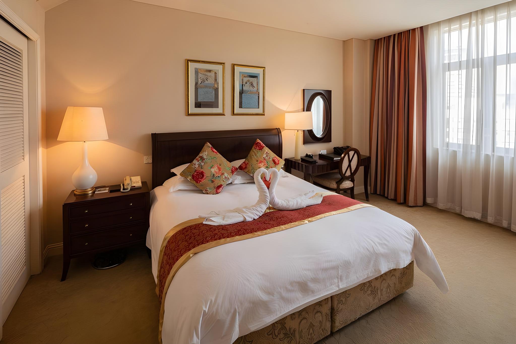 Elegant, Double Bed, City View
