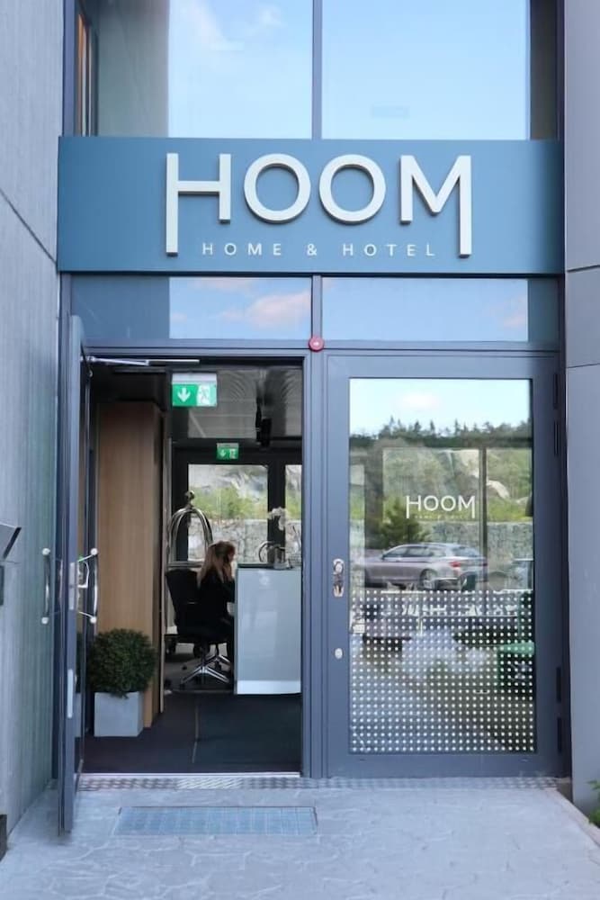 Hoom Home & Hotel 3/25