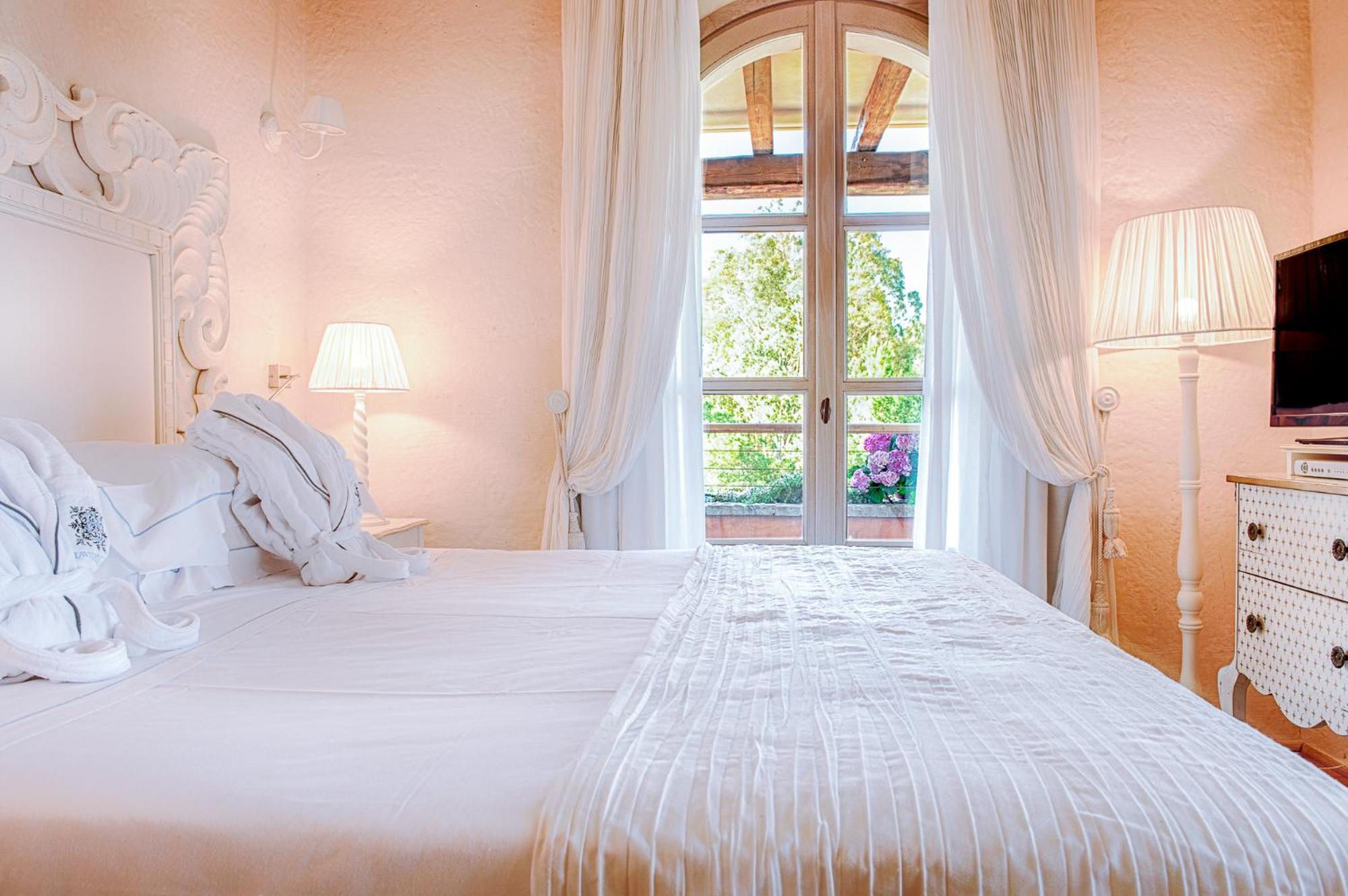 Room, Double Bed, Garden Side