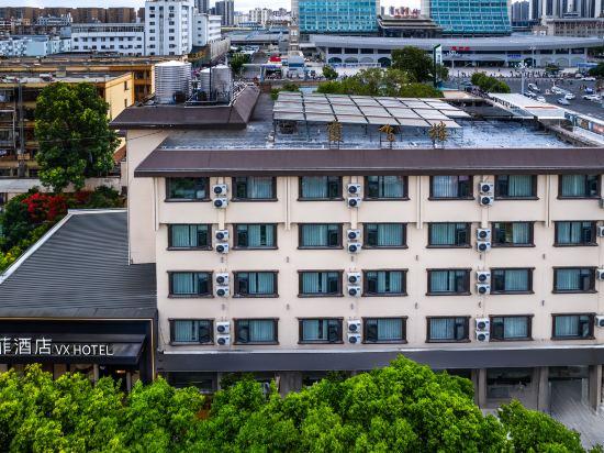 Gefei Hotel (North Square of Kunming Railway Station) 1/17