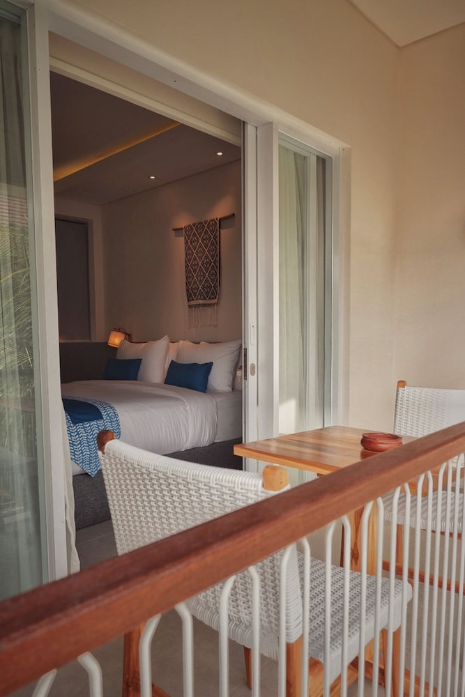 The Beach House Resort 58/70