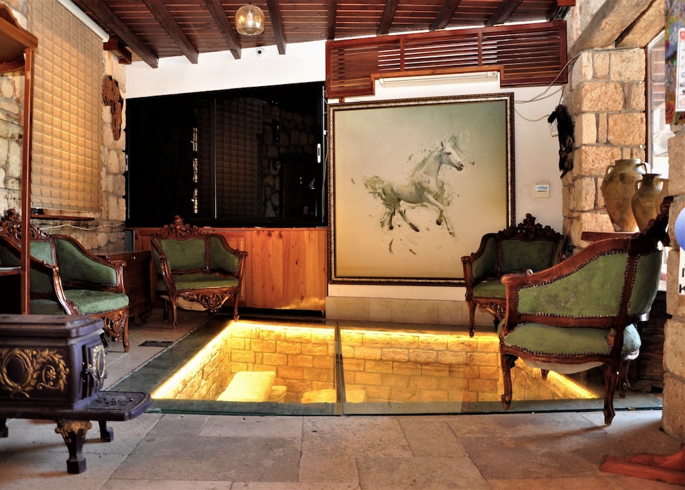 Kosa Boutique Hotel 15/25