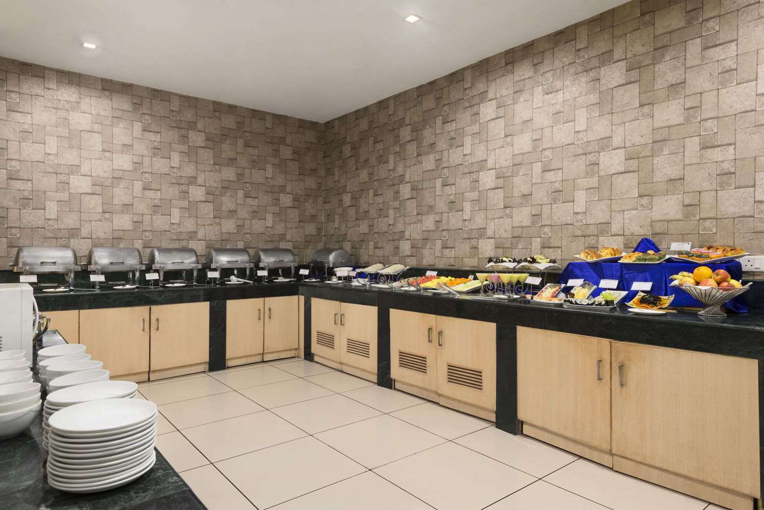 Days Hotel Neemrana Jaipur Highway 20/43