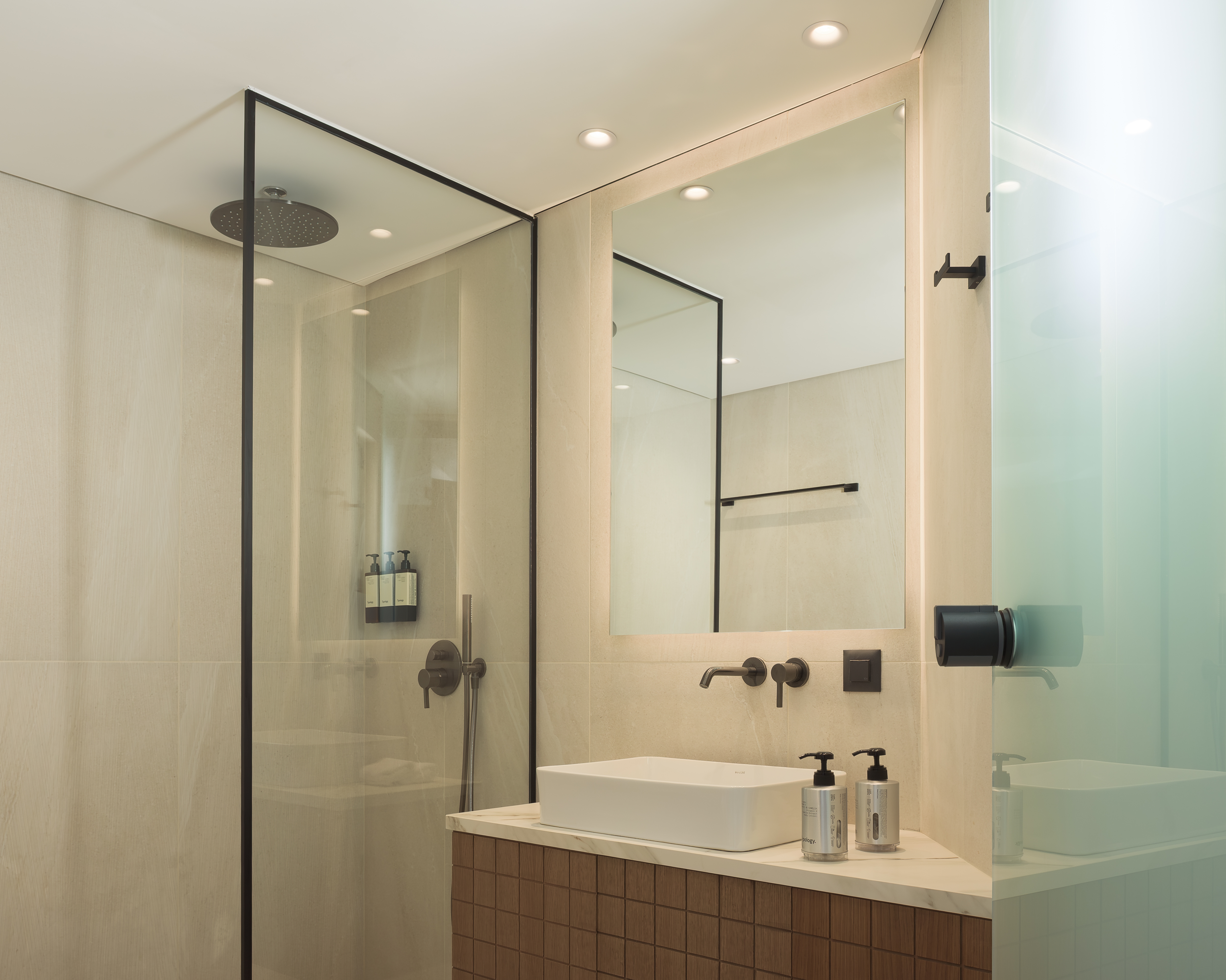 Suite Premium Sharing Pool، Galaxy Suites Boutique Resort 7/8