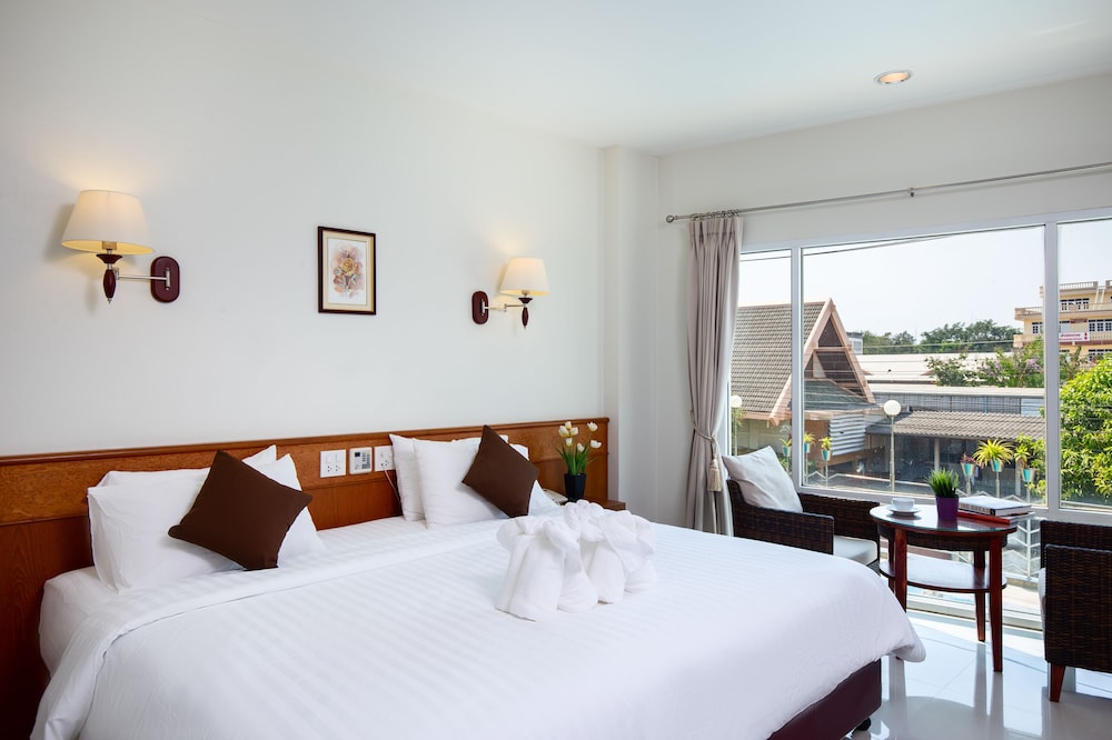 Kanchanaburi City Hotel 21/62