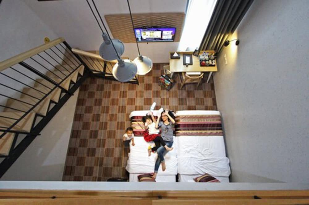 The 1O1 Bandung Dago 48/68
