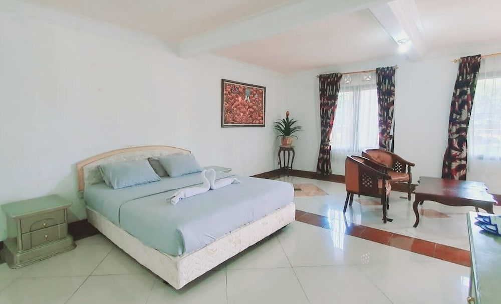 Aries Biru Hotel and Villa 15/49