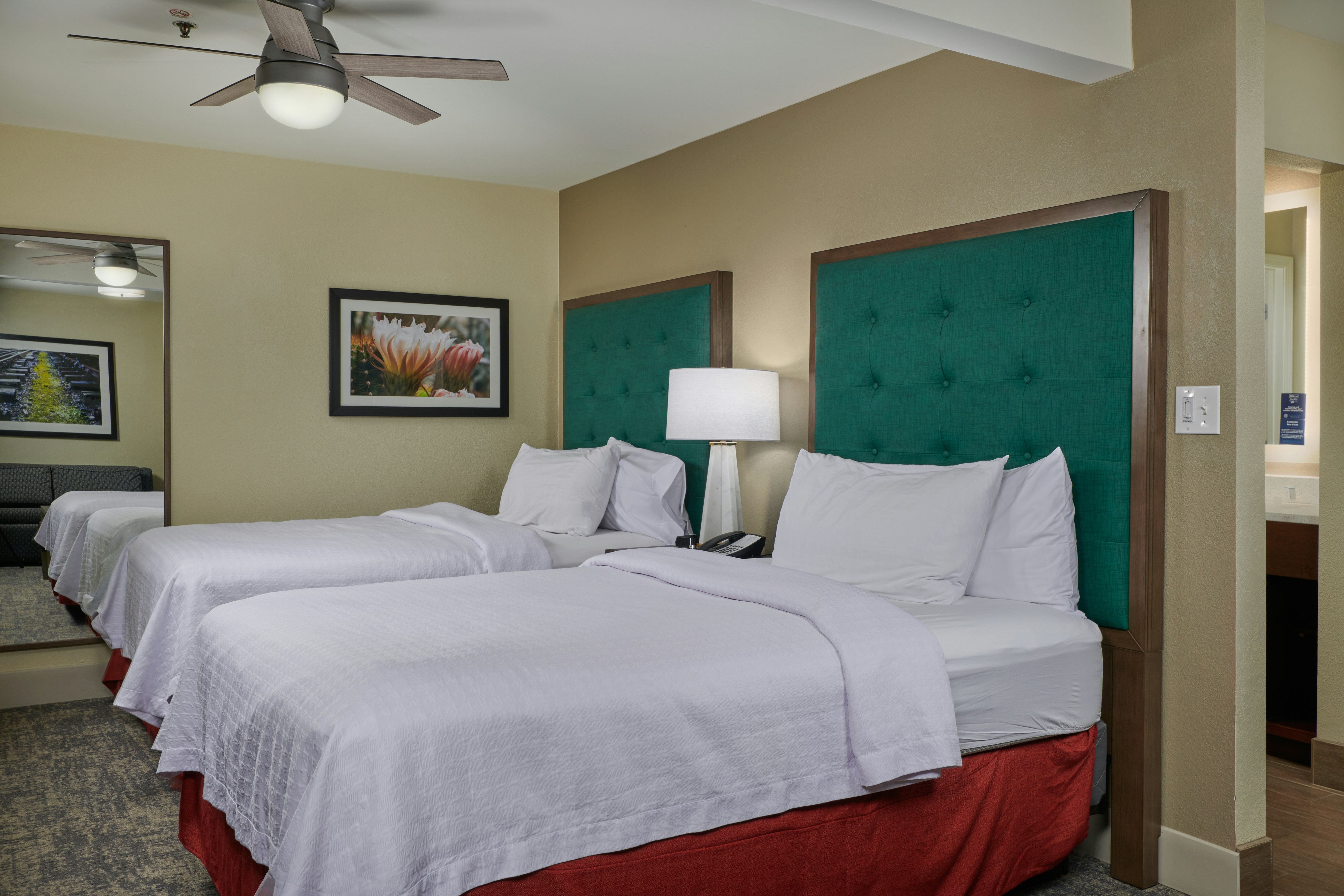 STUDIO, SUITE, 2 DOUBLE BEDS