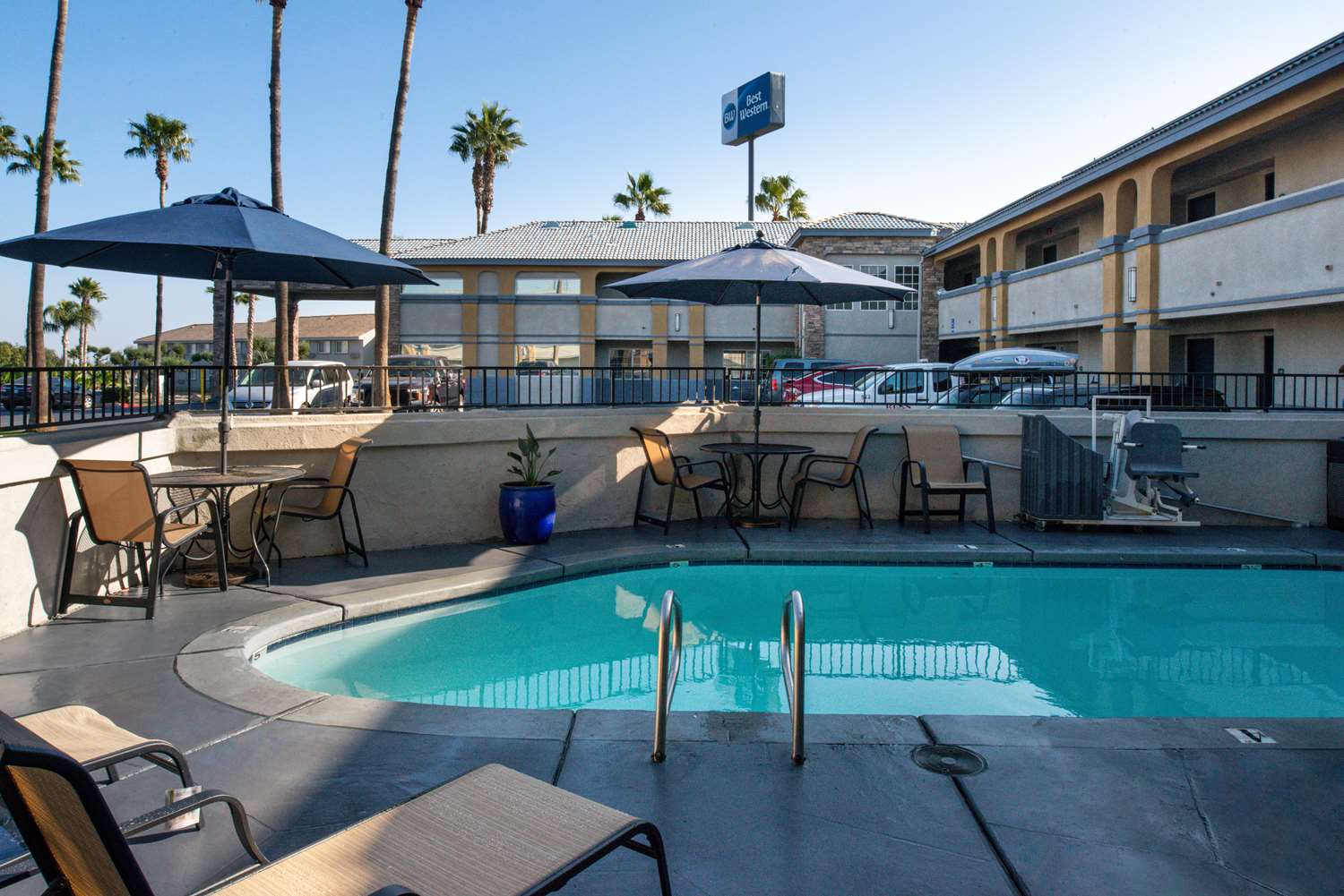 Best Western Kettleman City Inn & Suites 41/45