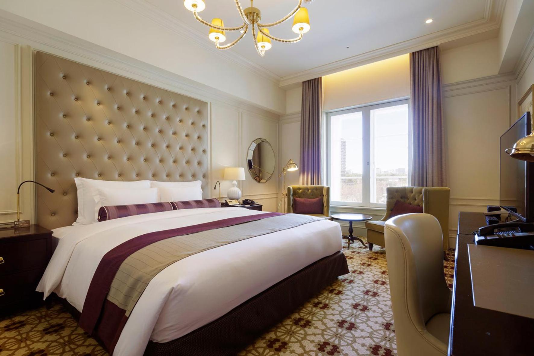 SUPERIOR, KING BED, PALACE SIDE