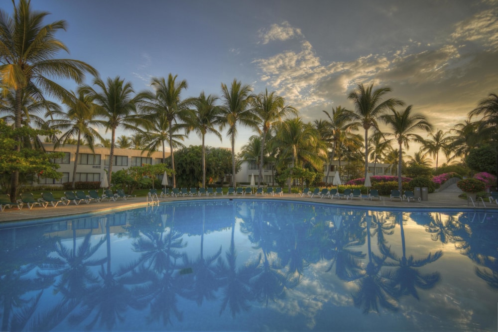 Ocean Breeze Hotel Acapulco 37/40
