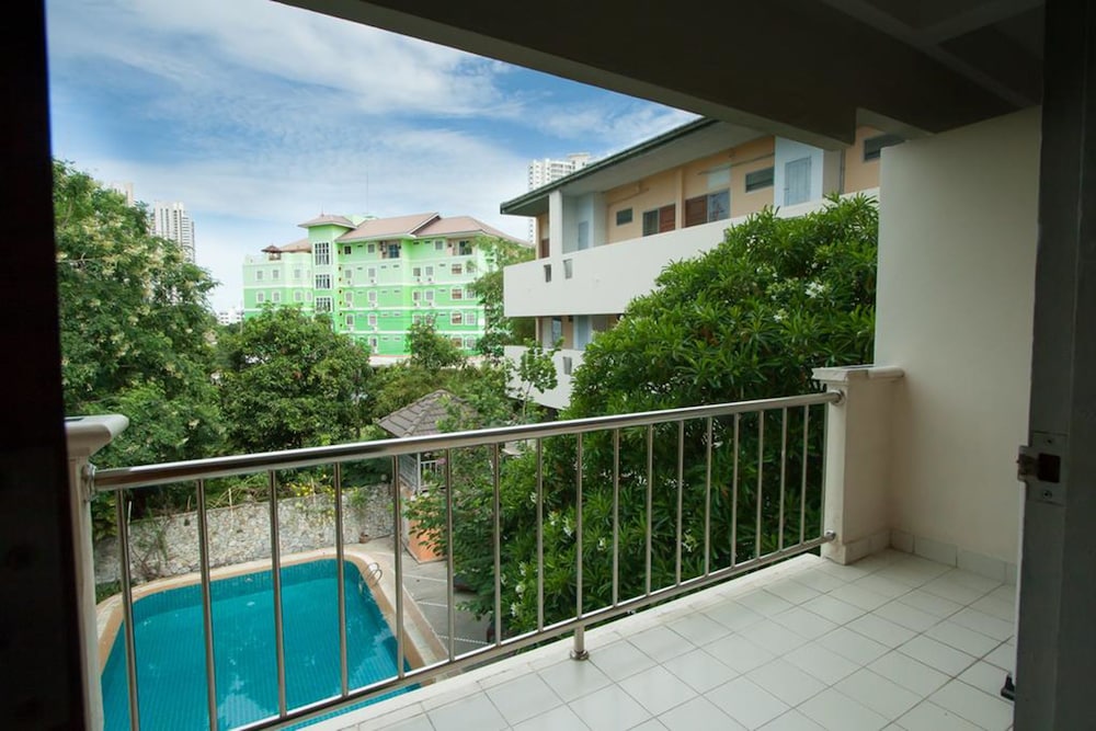 Sawasdee Place Hotel 9/62