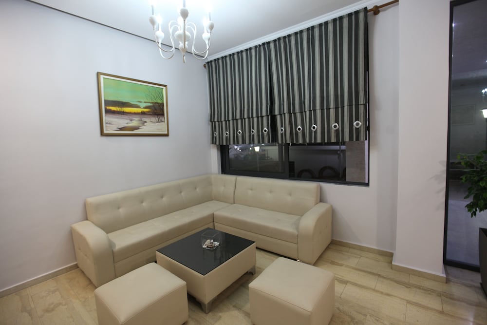 Hotel Kompleks Joni 27/50