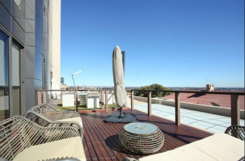 Sandton Skye Unit 702 36/50