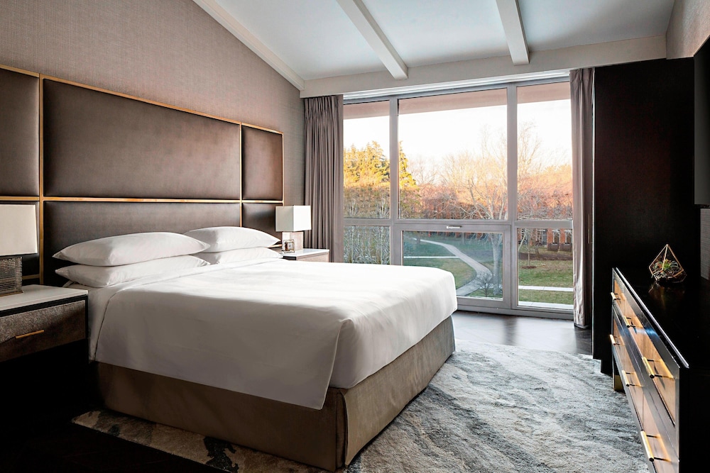 Lincolnshire Marriott Resort 9/66