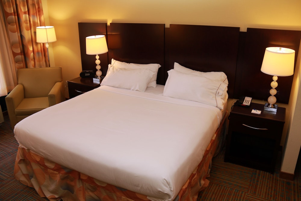 Holiday Inn Express Hotel And Suites Perry 13/48