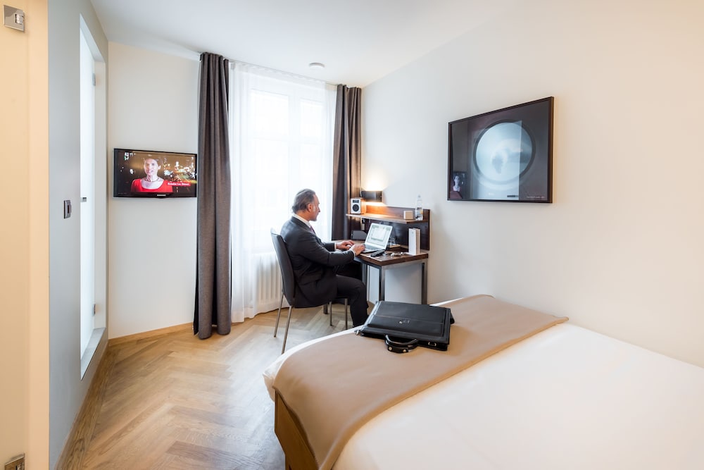 Hotel Ni-Mo 5/40