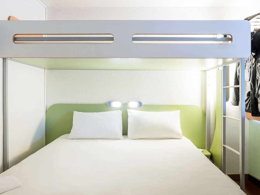 IBIS BUDGET BORDEAUX CENTRE MERIADECK 15/53