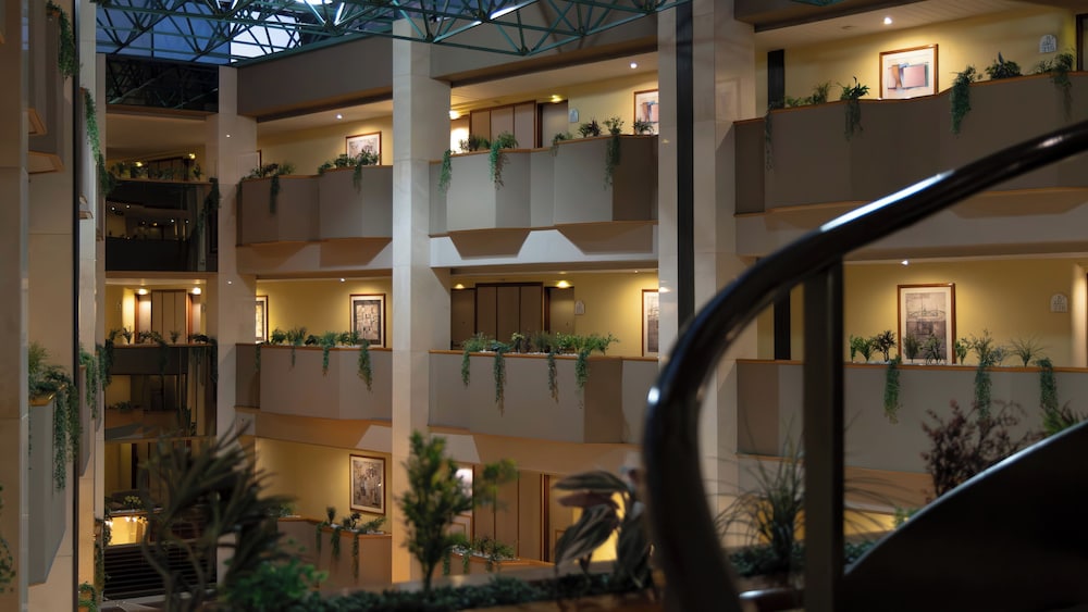 Hotel Abastos Plaza 6/68