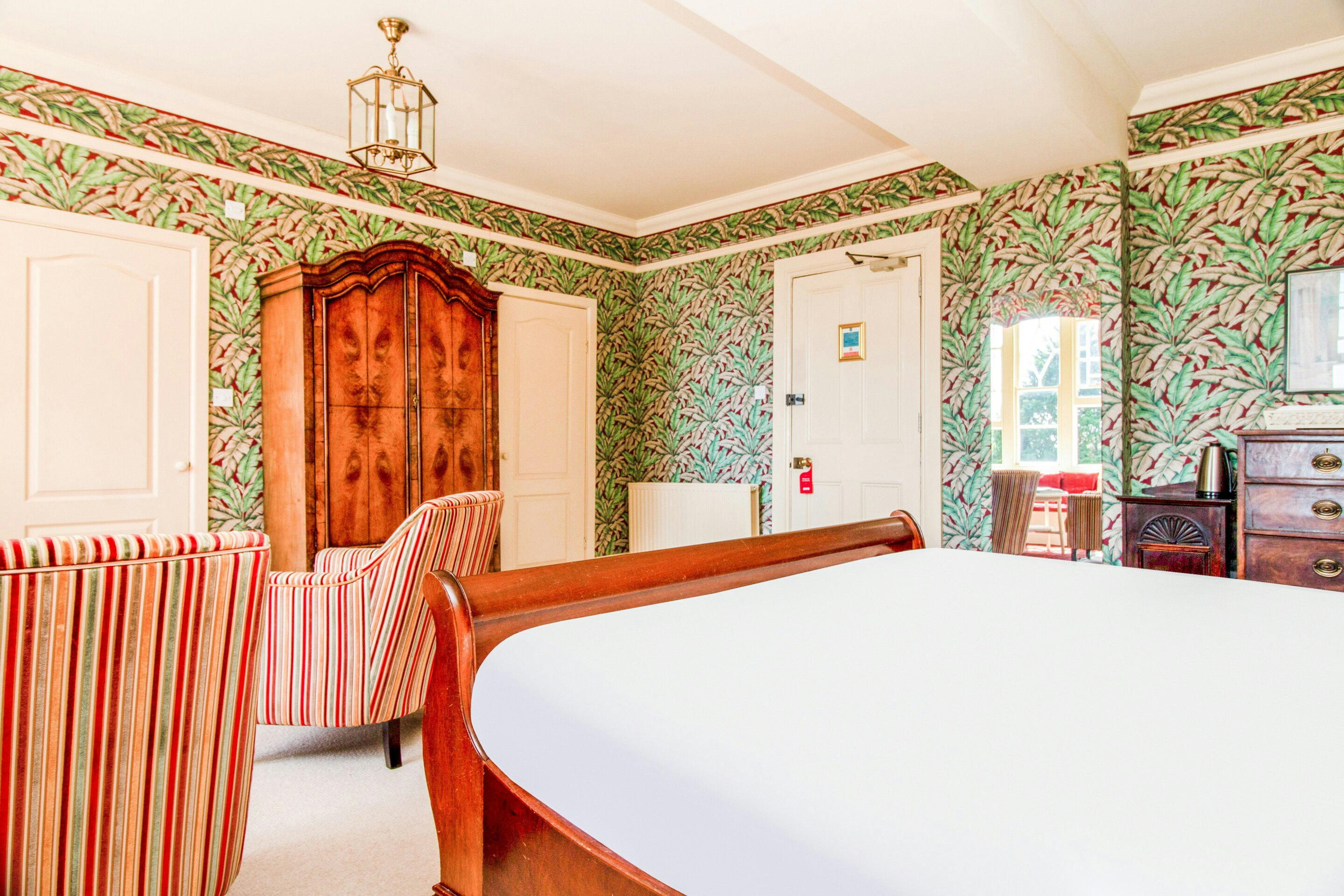 Orestone Manor Hotel 6/25