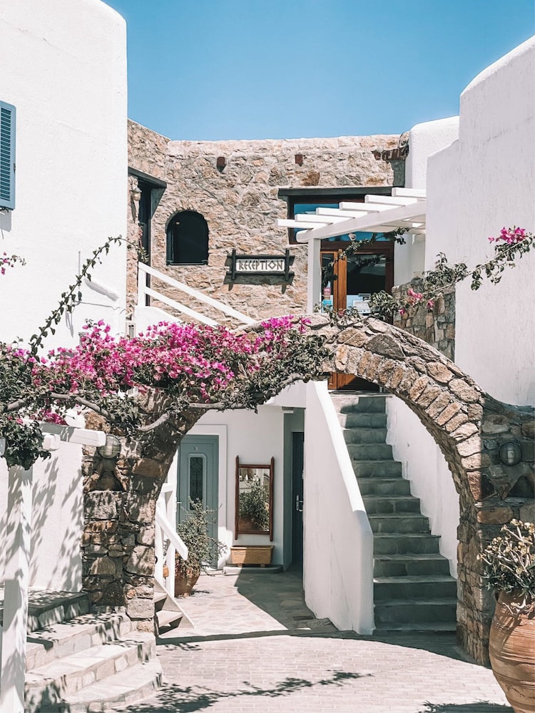 Villa Konstantin Rooms & Suites 6/48