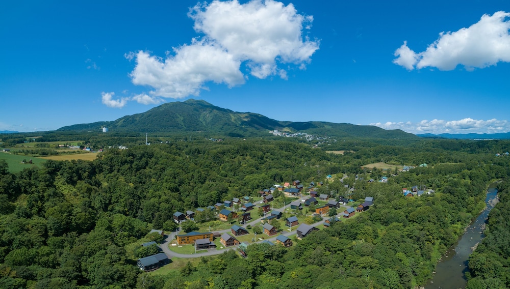 Country Resort Niseko (ex The Chalets at Country Resort) 70/77