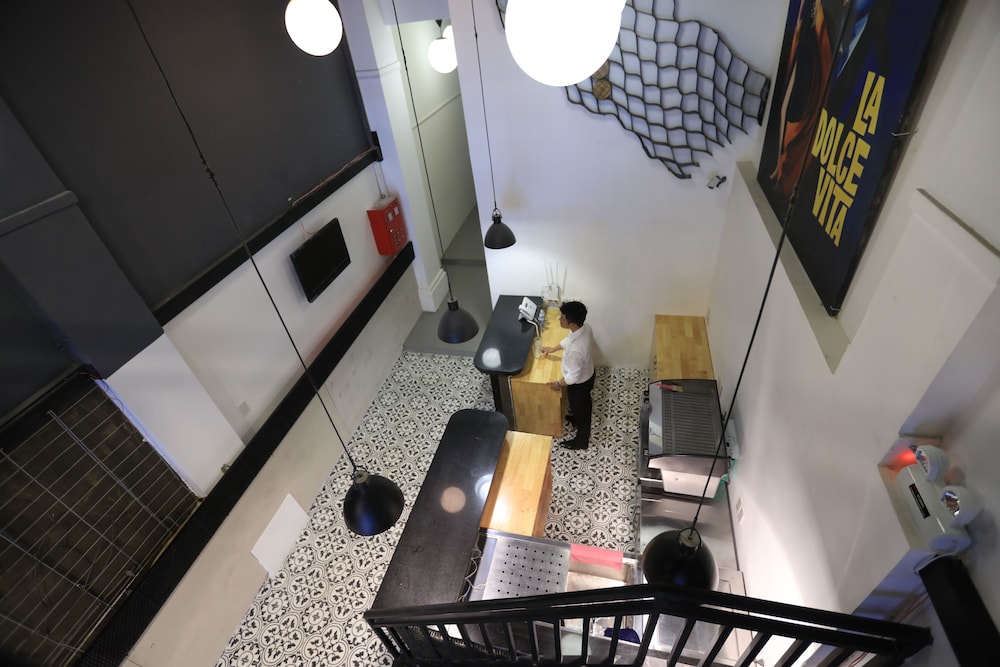Roomatsaigon 18/24