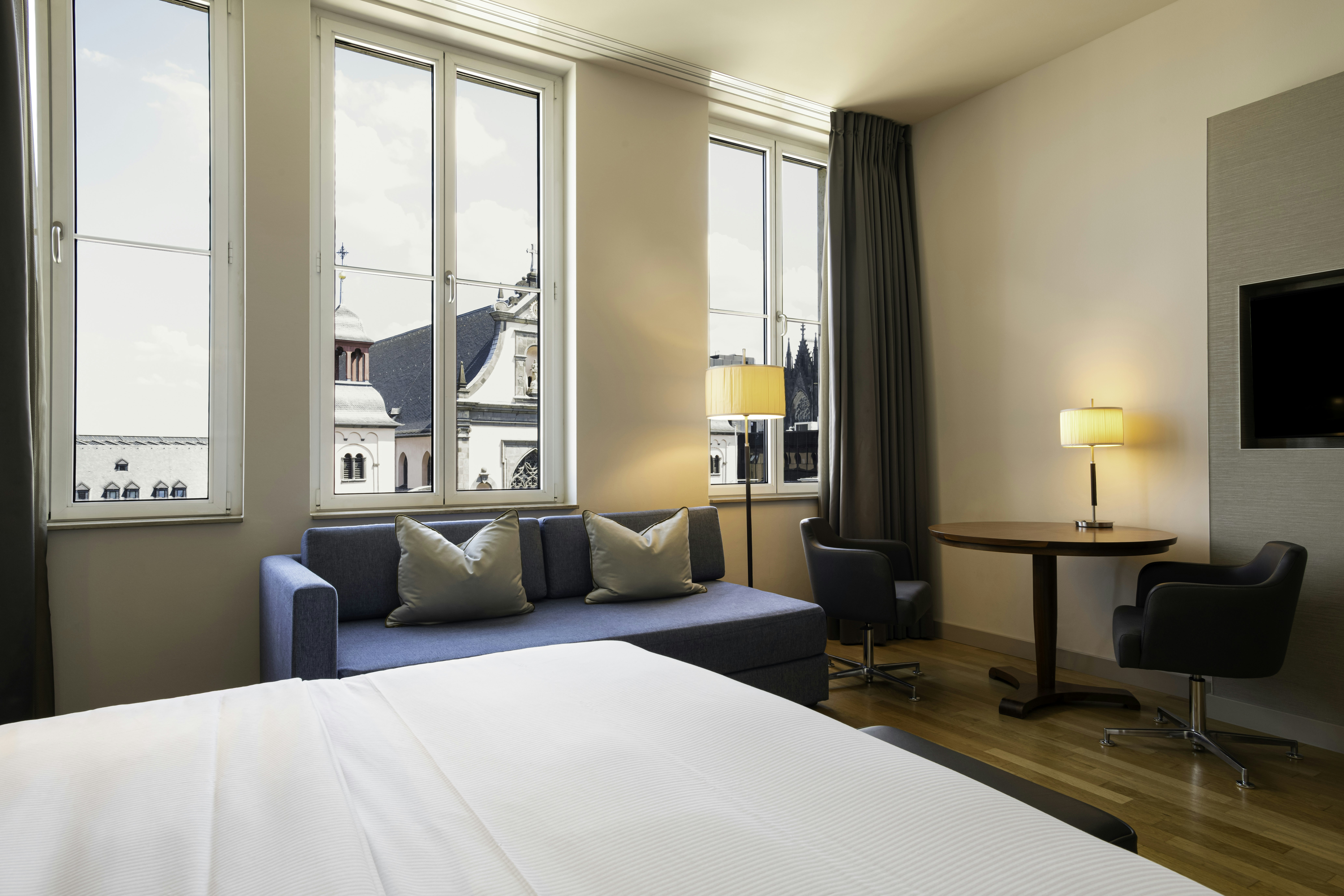 Dom, Deluxe, King Bed, with View