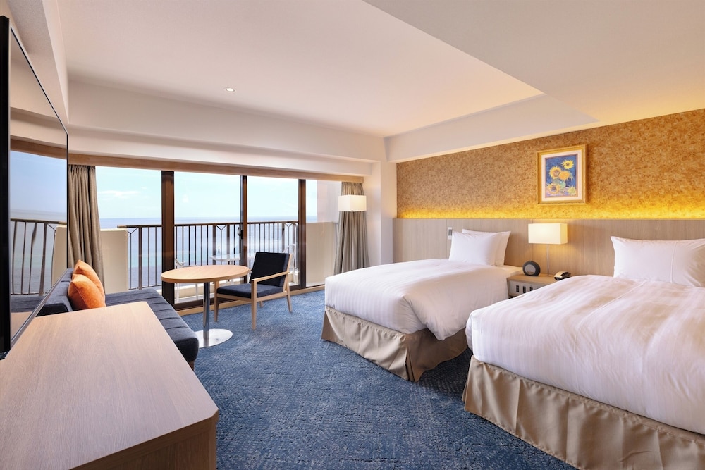Sunflower, Type A, Twin Beds, Ocean View, Main Tower