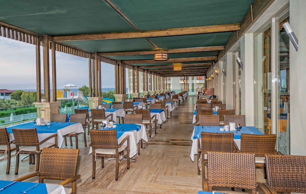 Royal Atlantis Resort Spa 55/69