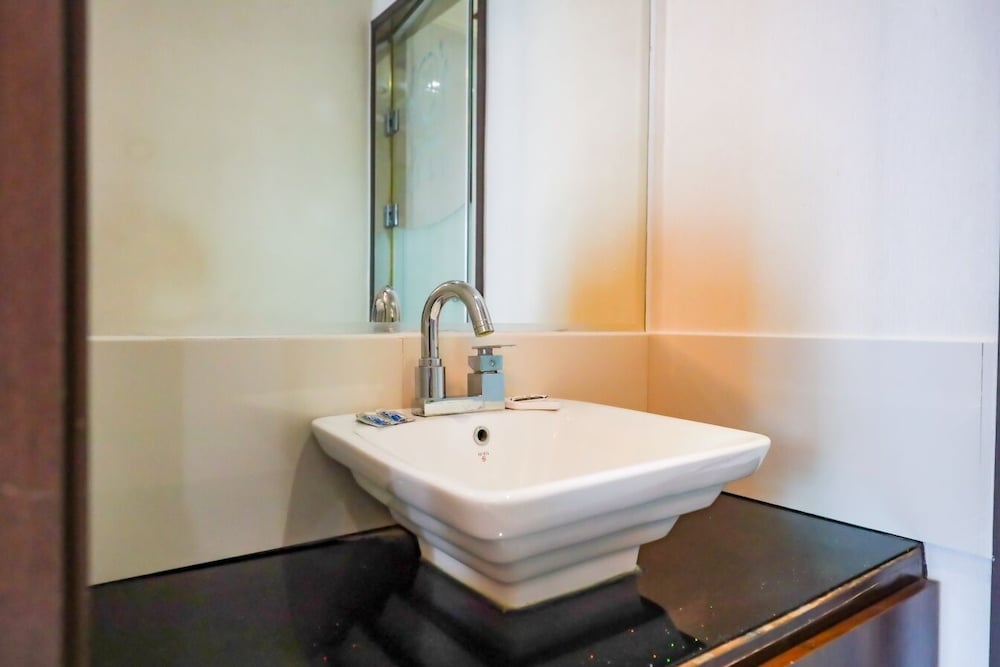 Charlot Castle Hotel 44/49