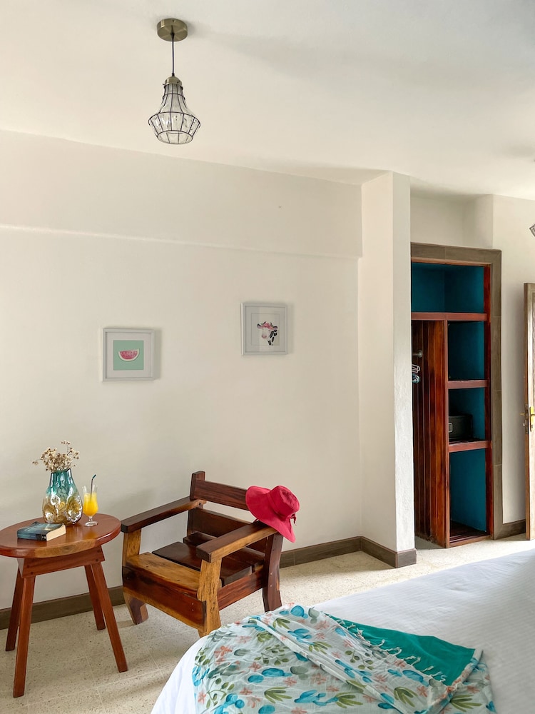 Hotel Mar Rey 54/77