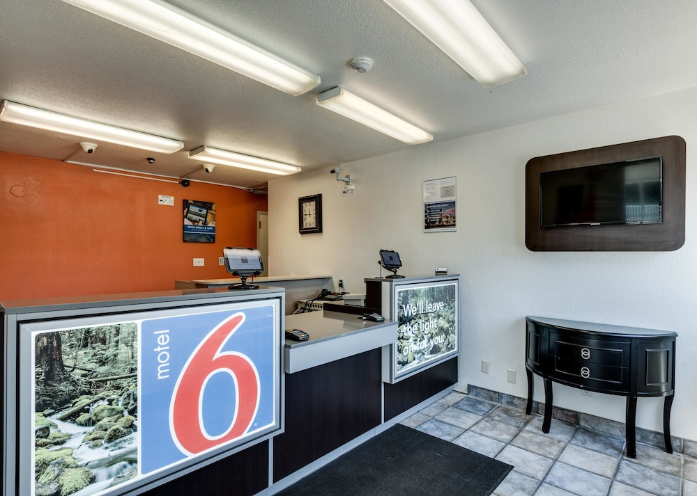 Motel6 Spokane, WA - West 6/30