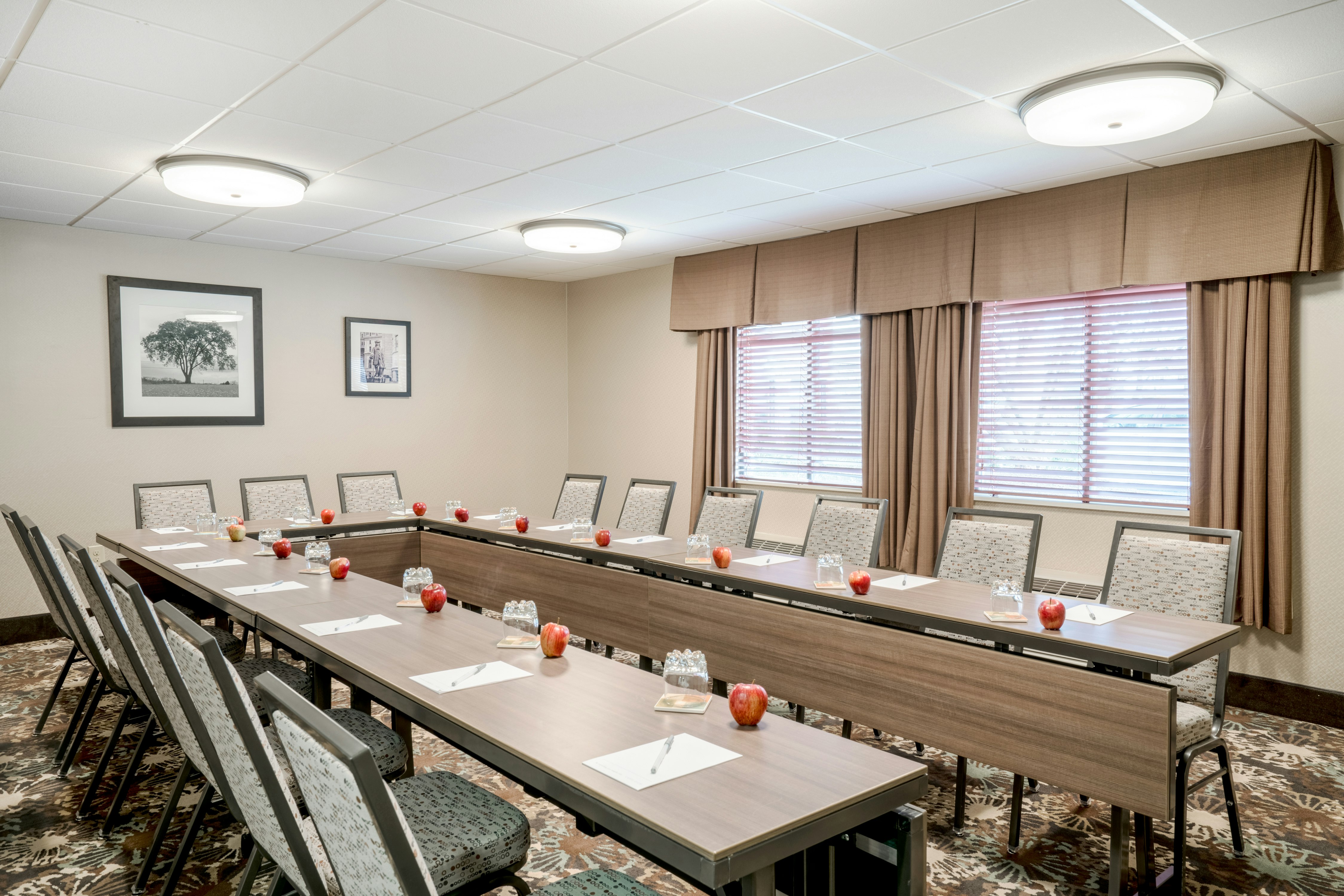 Hampton Inn Downingtown/Exton 61/73