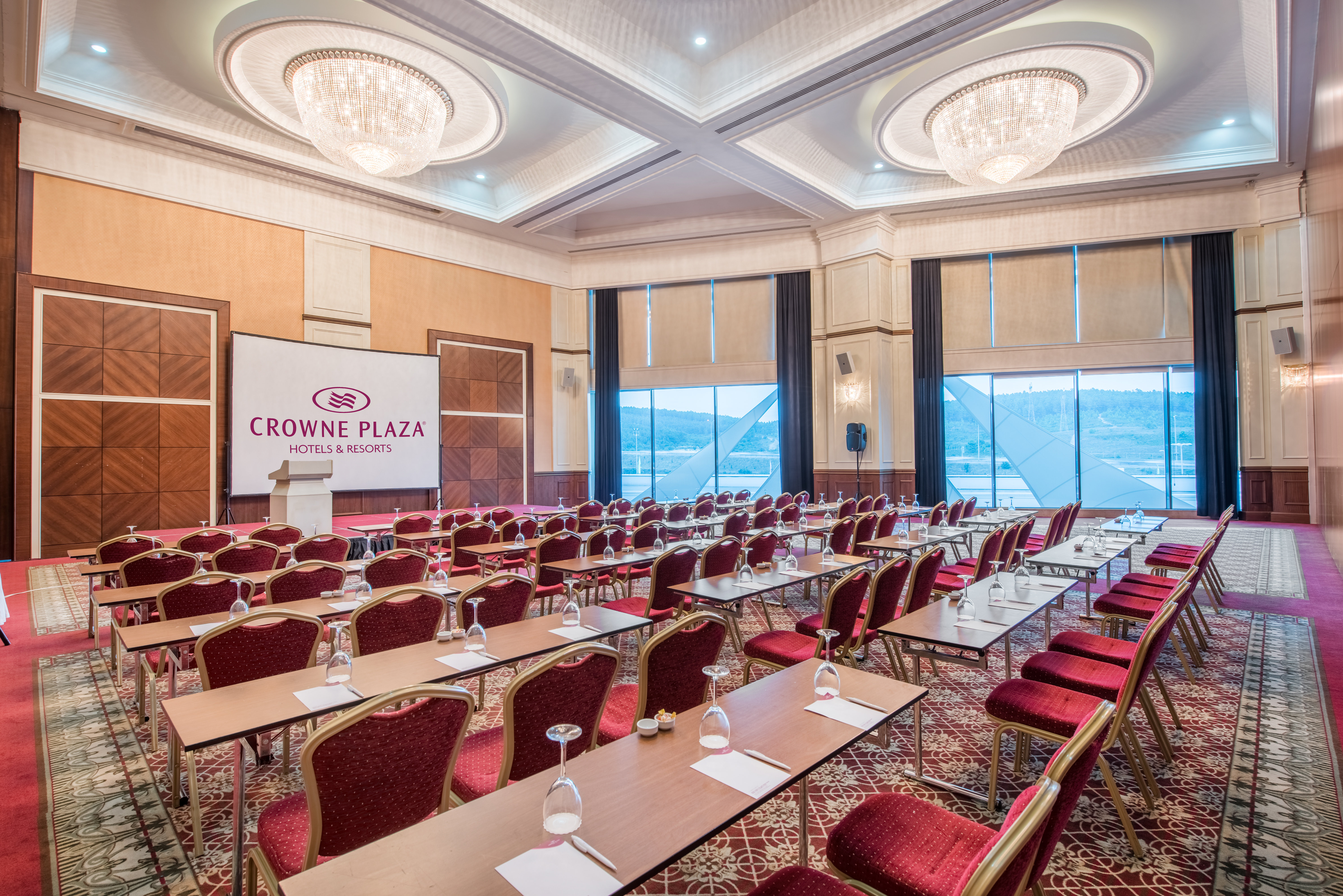Crowne Plaza Istanbul Asia 75/83