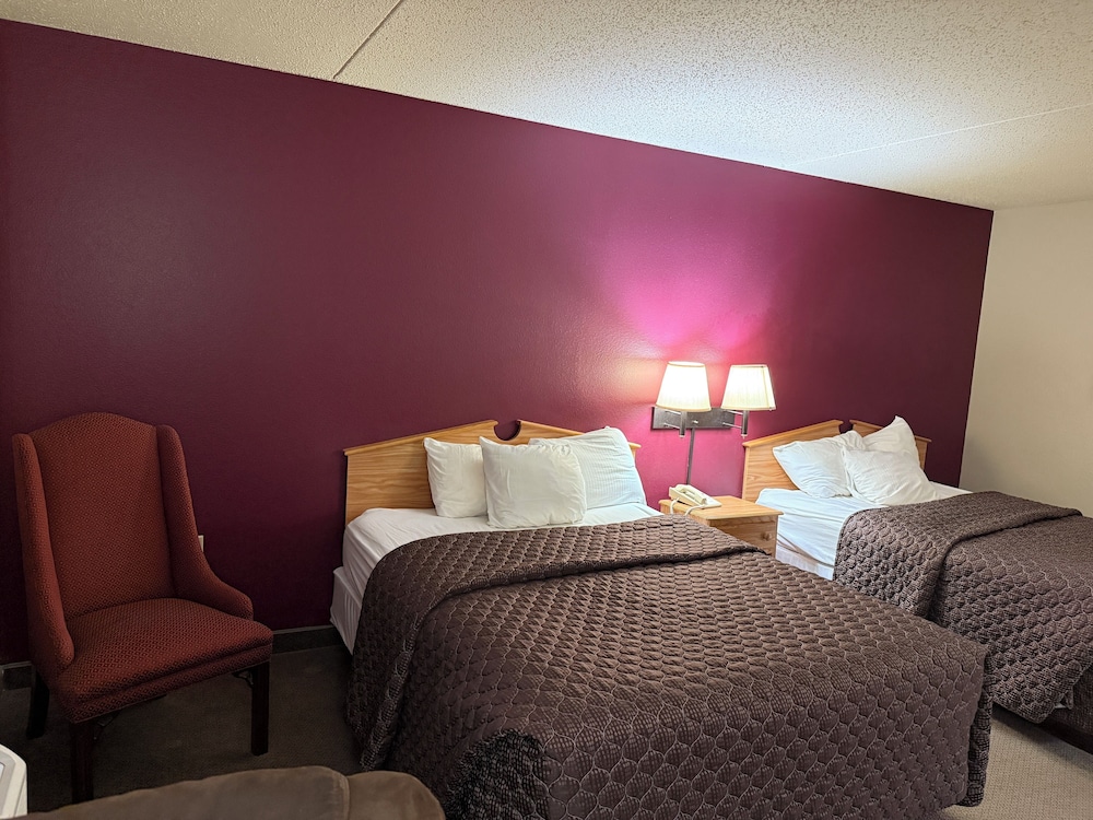 غرفة بسريرين كوين لذوي الإعاقة، Rodeway Inn Hesston, KS 5/9