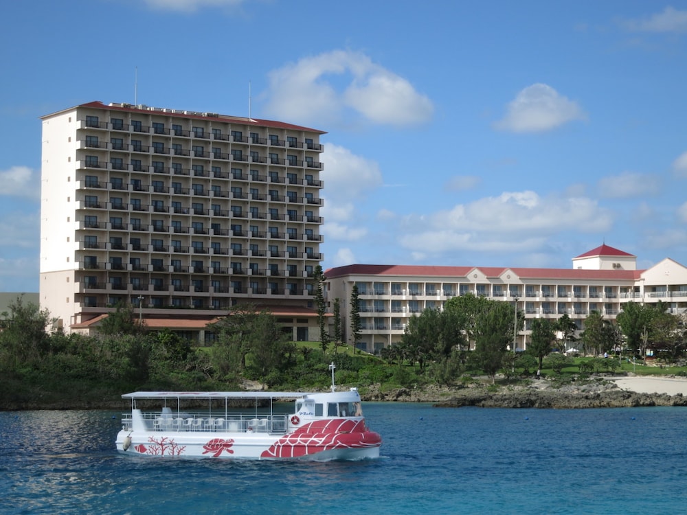Hotel Breezebay Marina 3/71