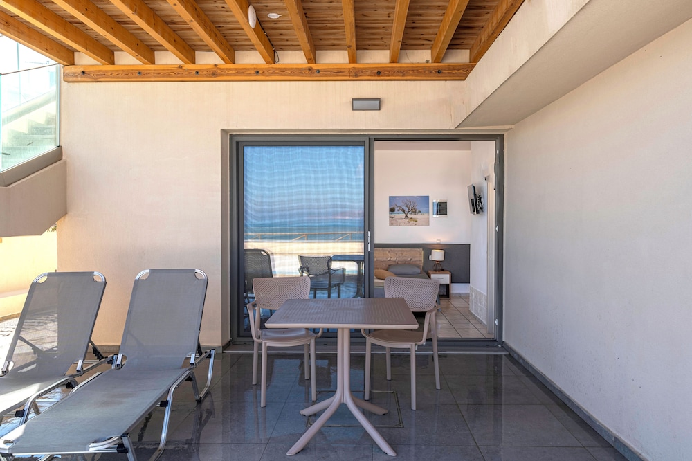 Almare Beach Hotel 32/50
