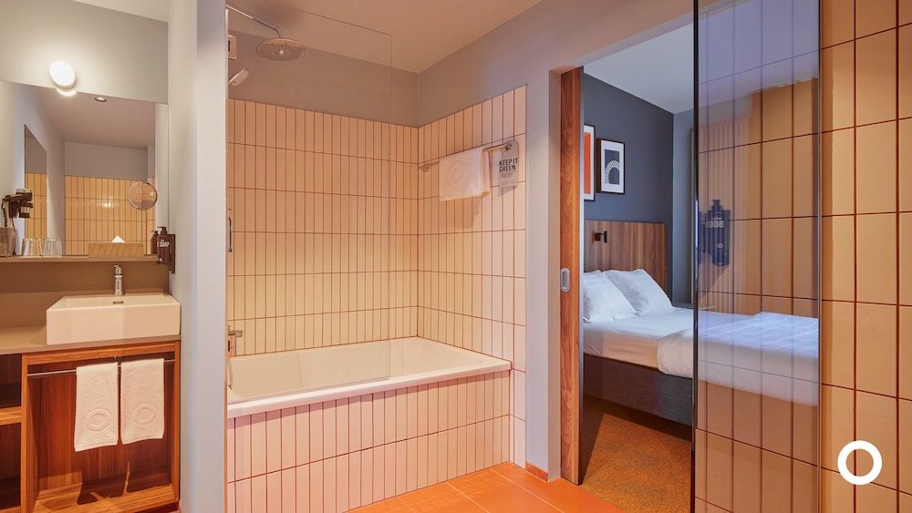 Grandi By Center Hotels 67/67
