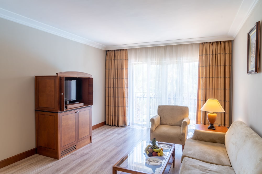 Ic Hotels Airport 43/69