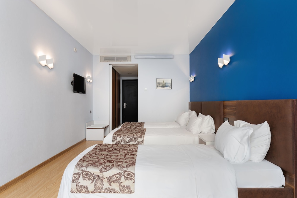 غرفة ثلاثية، Iveria Inn Tbilisi 5/10
