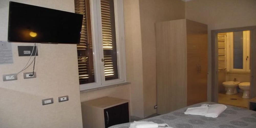 Elide Hotel photo5