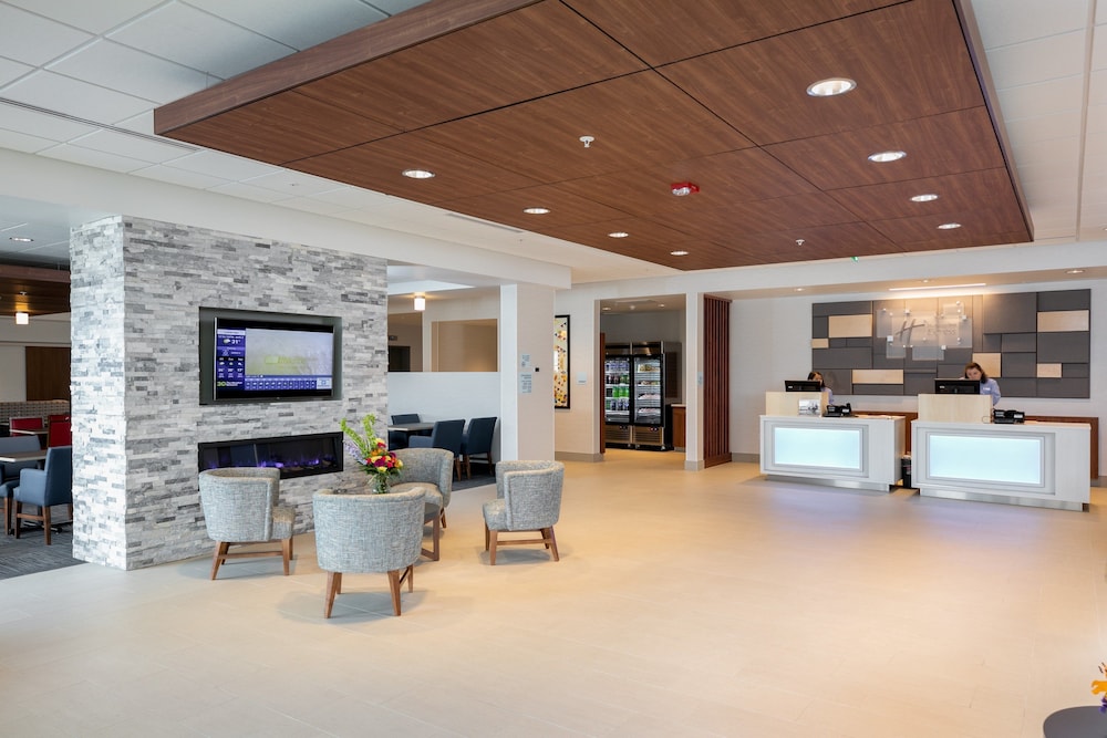 Holiday Inn Express Lethbridge Southeast 4/72