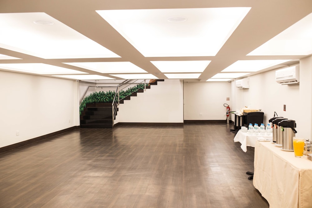Americas Copacabana Hotel 6/49