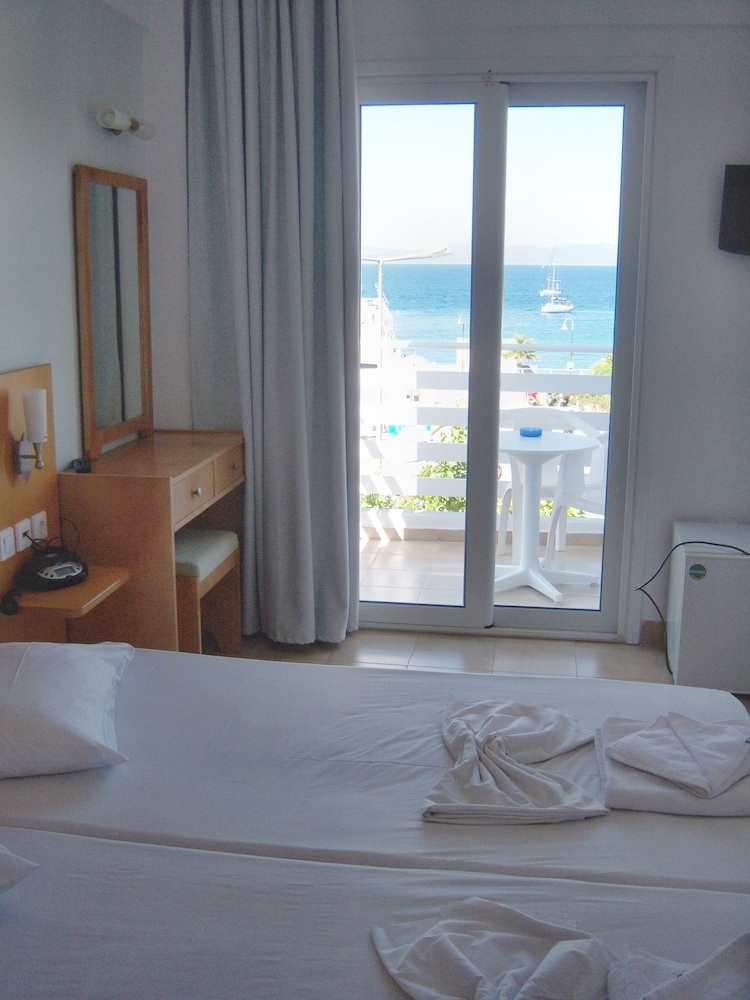 Kos Bay Hotel 30/58