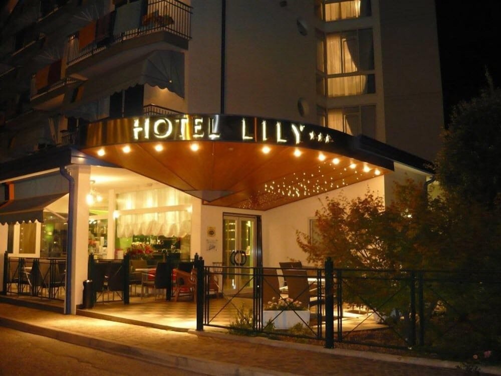 Hotel Lily 1/15