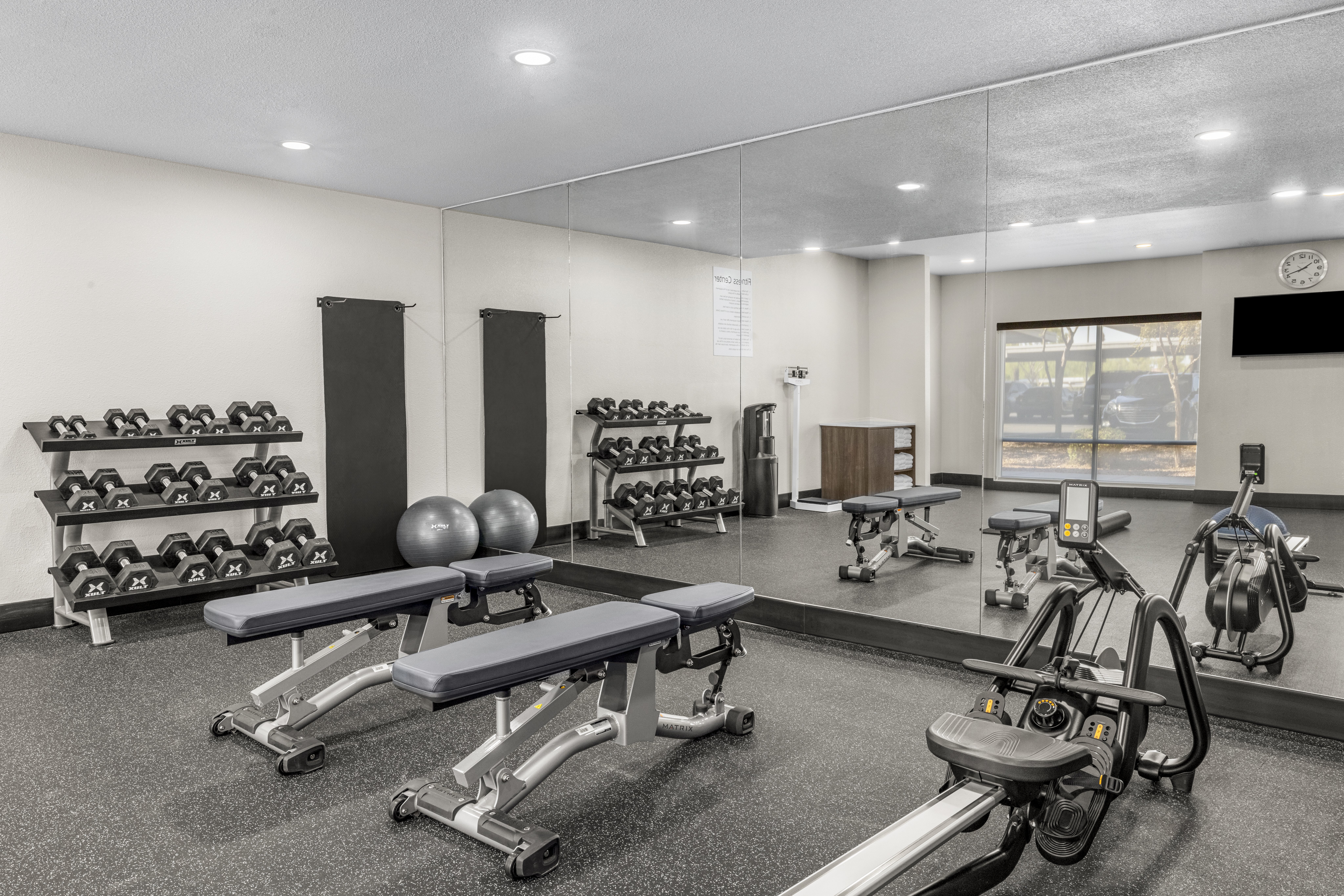 Holiday Inn Express & Suites - Phoenix West - Tolleson an IHG Hotel 21/50